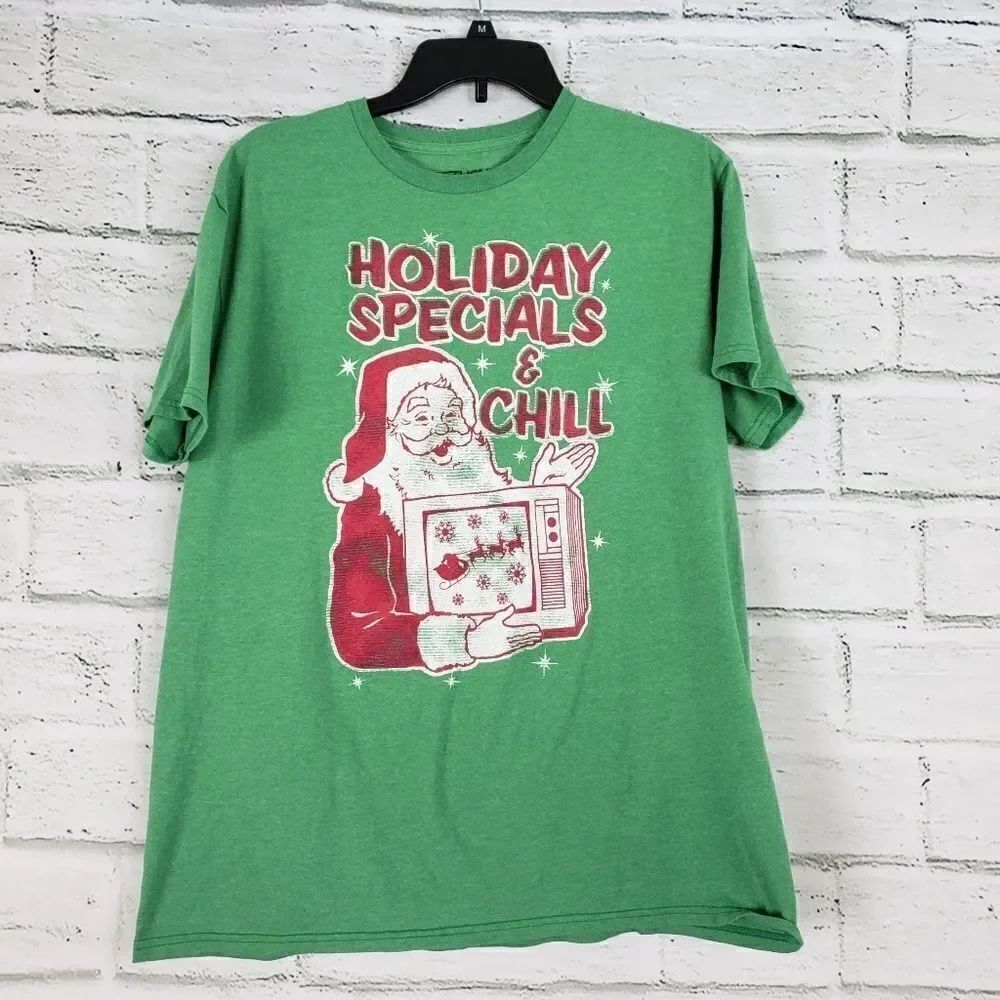 Fifth sun graphic tee holiday Christmas and chill Santa Fun